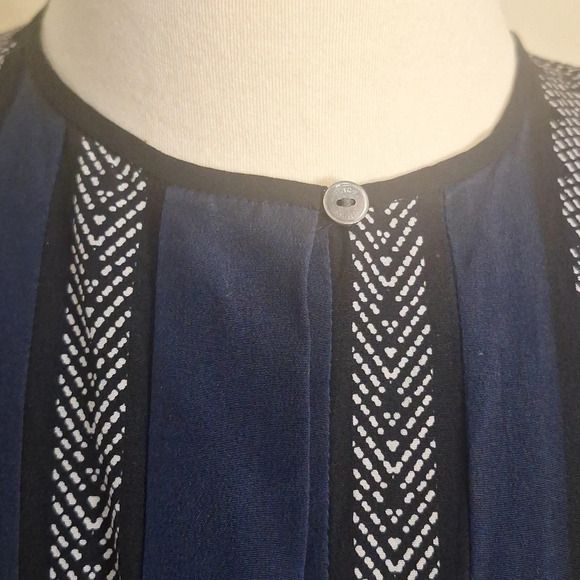 Vince silk geometric pattern scarf tunic dress SZ XS - Picture 6 of 11